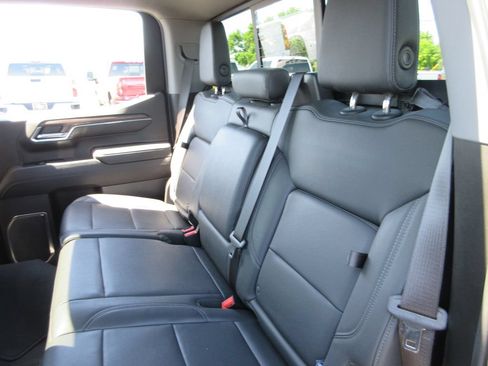 Certified 2023 GMC Sierra 1500 SLT w/ SLT Premium Plus Package AWD/4WD image 24