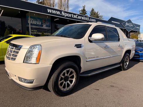 Used 2008 Cadillac Escalade EXT image 1