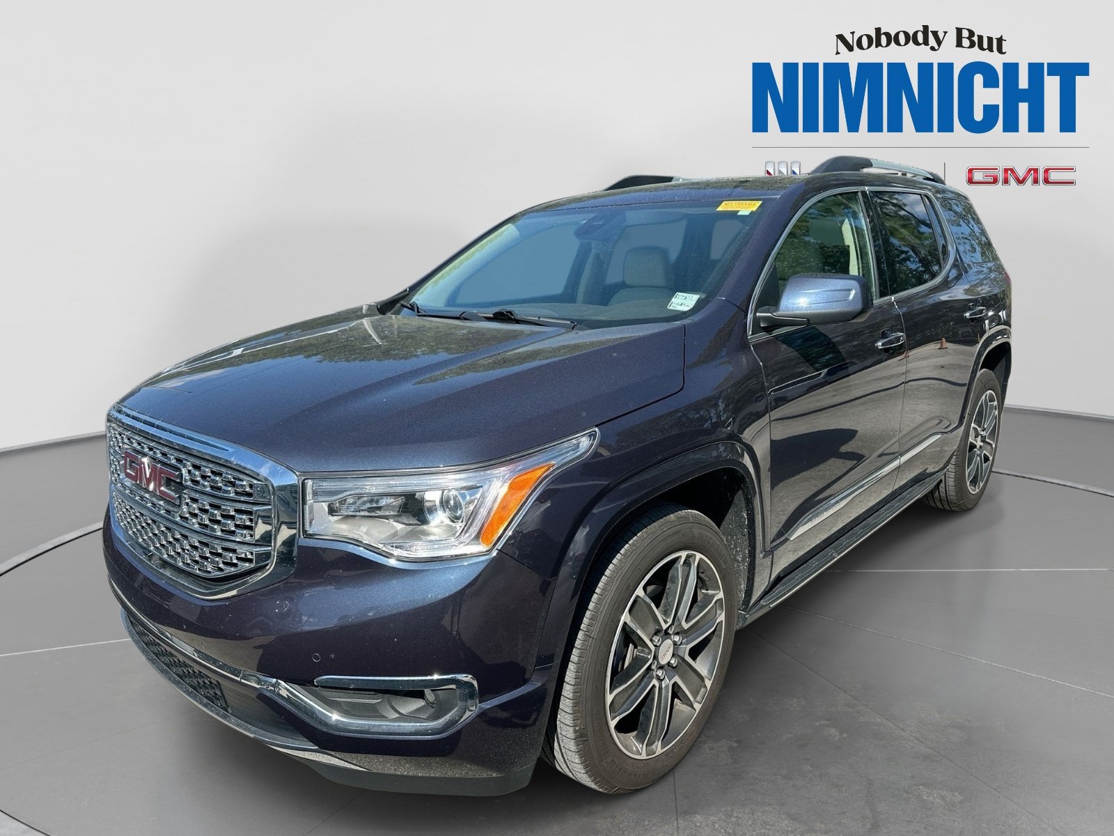 Used 2019 GMC Acadia Denali w/ Technology Package FWD image 1