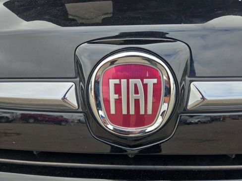 Used 2019 FIAT 500 Pop image 28
