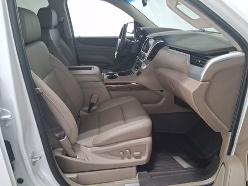 Used 2018 GMC Yukon SLT w/ Open Road Package image 20