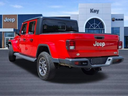 Used 2022 Jeep Gladiator Overland w/ Cold Weather Group AWD/4WD image 3