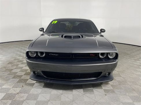 Used 2019 Dodge Challenger R/T Scat Pack w/ Shaker Package image 25
