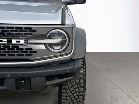Used 2024 Ford Bronco Badlands image 11