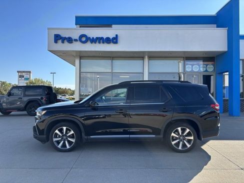 Certified 2023 Honda Pilot Touring image 8