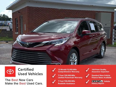 Certified 2026 Toyota Sienna Limited FWD image 7