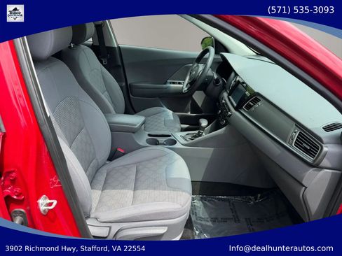 Used 2018 Kia Niro LX FWD image 12