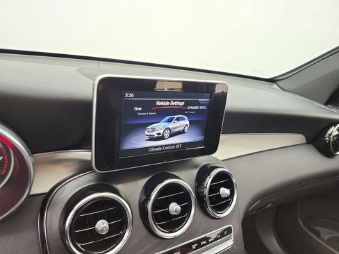 Used 2019 Mercedes-Benz GLC 300 image 14