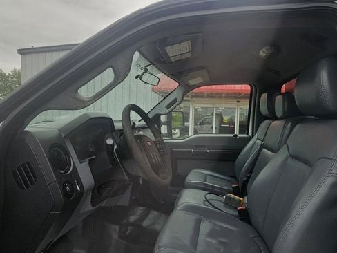 Used 2015 Ford F550 2WD Regular Cab Super Duty image 13