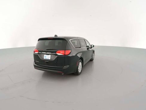 New 2026 Chrysler Voyager LX image 11