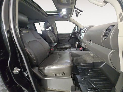 Used 2017 Nissan Frontier PRO-4X w/ Pro-4x Luxury Package AWD/4WD image 15