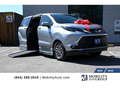New 2025 Toyota Sienna XLE
