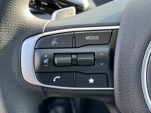 New 2025 Kia Sportage LX image 24