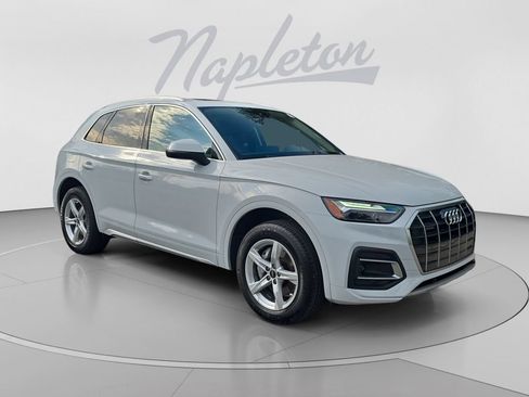 Used 2023 Audi Q5 2.0T Premium w/ Convenience Package AWD/4WD image 8