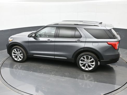Used 2022 Ford Explorer Platinum w/ Equipment Group 601A image 35