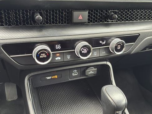 Used 2023 Honda CR-V LX image 36