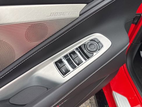 Used 2022 Chevrolet Corvette Stingray Preferred Conv w/ Z51 Performance Package RWD image 17