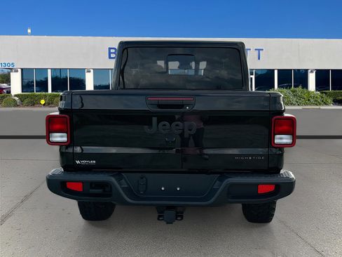 Used 2025 Jeep Gladiator High Tide image 6
