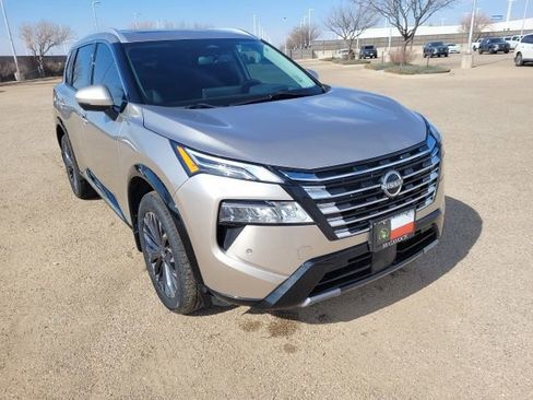 Certified 2024 Nissan Rogue Platinum w/ Platinum Premium Package image 4