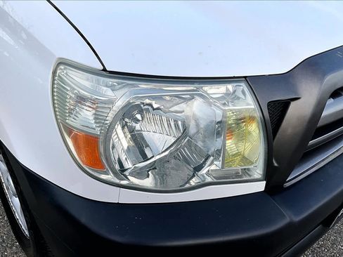 Used 2010 Toyota Tacoma 2WD Regular Cab image 27