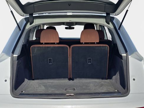 Used 2020 Audi Q7 3.0T Premium Plus w/ Premium Plus Package image 18