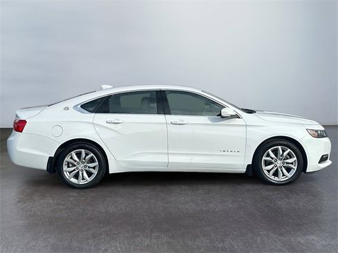 Used 2019 Chevrolet Impala LT w/ LT Convenience Package image 6
