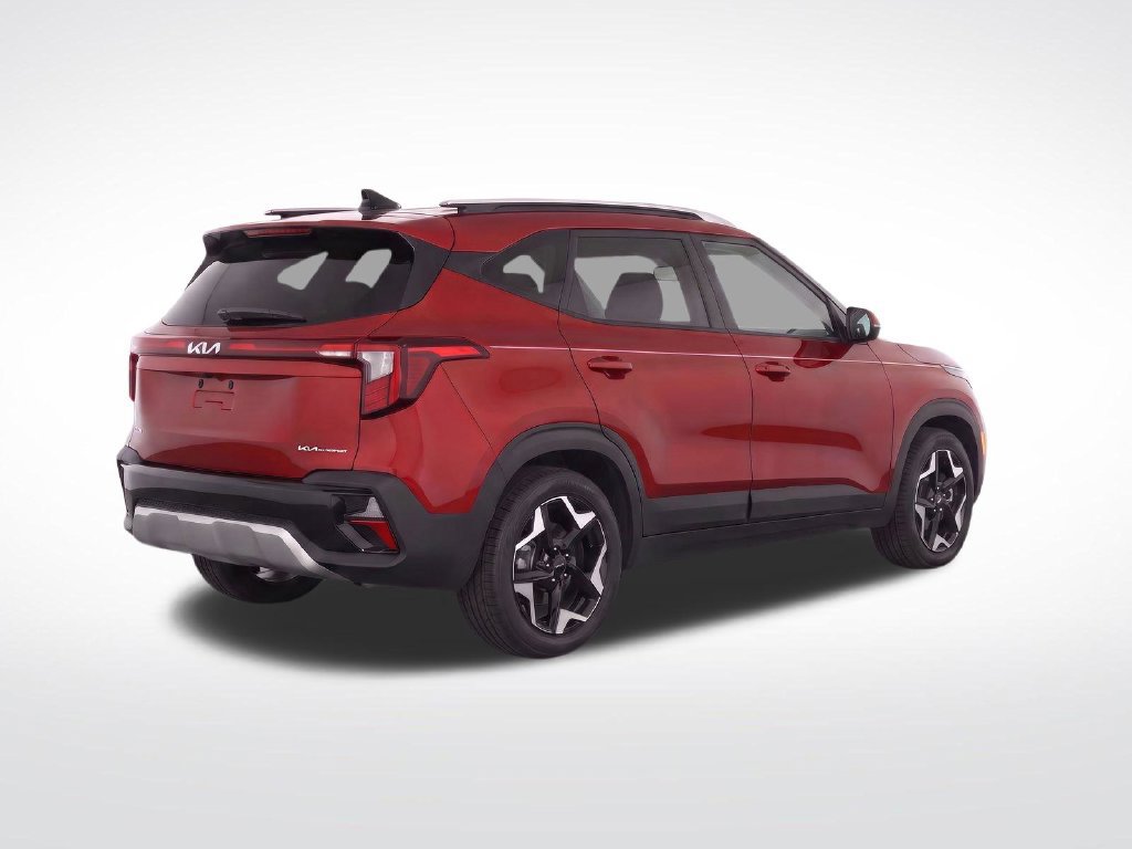 Used 2025 Kia Seltos S FWD image 3