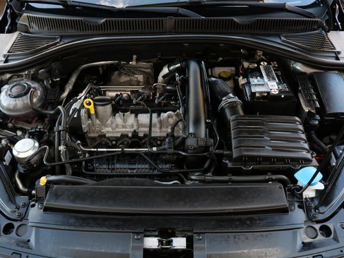 Used 2021 Volkswagen Jetta SE image 43