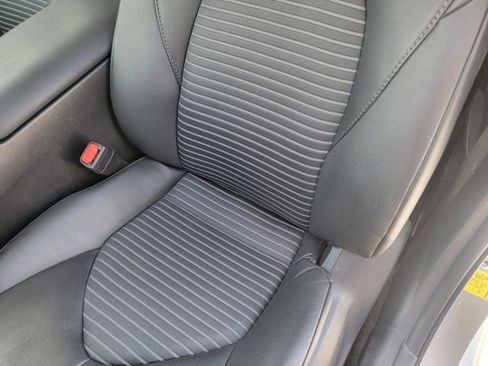 Used 2024 Toyota Camry SE FWD image 17