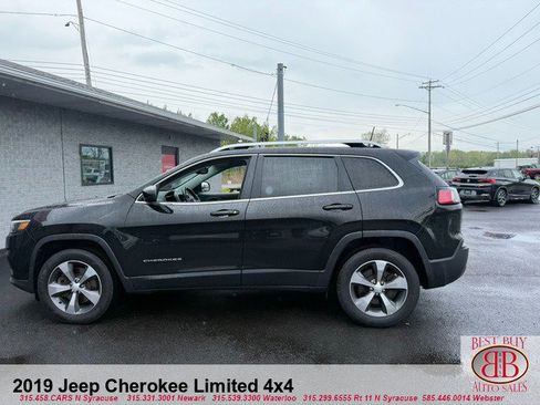 Used 2019 Jeep Cherokee Limited AWD/4WD image 6