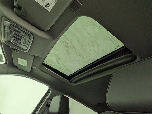 New 2025 GMC Sierra 3500 Denali w/ Denali Reserve Package image 30