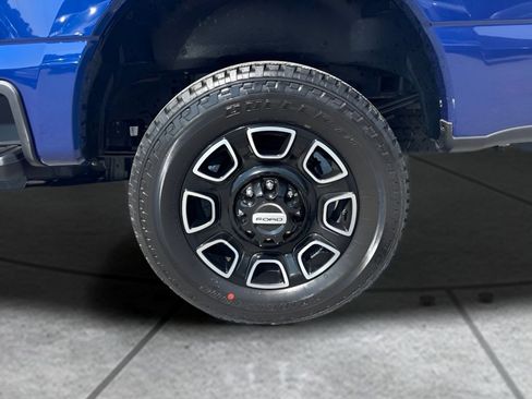 Used 2026 Ford F250 Platinum w/ FX4 Off-Road Package AWD/4WD image 26