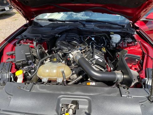 Used 2017 Ford Mustang Coupe RWD image 20