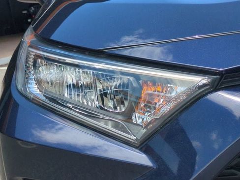 Used 2020 Toyota RAV4 XLE w/ All Weather Liner Package AWD/4WD image 10
