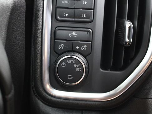 Used 2020 Chevrolet Silverado 1500 LT w/ All-Star Edition AWD/4WD image 38