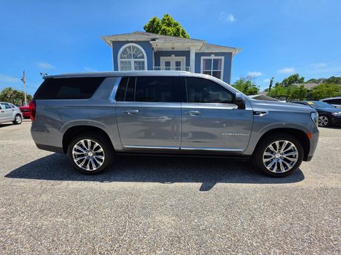 Used 2021 GMC Yukon XL Denali w/ Denali Premium Package RWD image 6