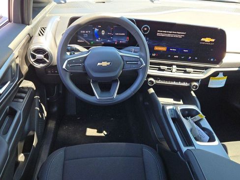 New 2026 Chevrolet Equinox EV LT FWD image 22