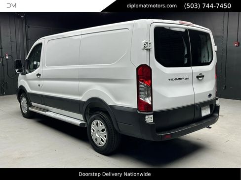 Used 2025 Ford Transit 250 Low Roof w/ Exterior Upgrade Package image 5