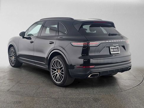 Used 2021 Porsche Cayenne AWD/4WD image 3