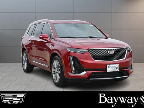 Used 2024 Cadillac XT6 Premium Luxury w/ LPO, Floor Liner Package FWD image 3