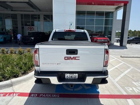Used 2018 GMC Canyon 2WD Crew Cab w/ Convenience Package image 7