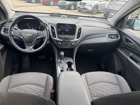 Used 2019 Chevrolet Equinox LT w/ Sun & Navigation Package AWD/4WD image 13