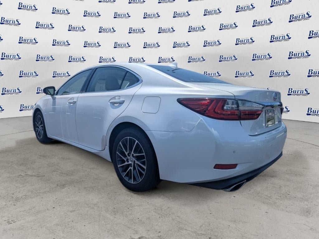 Used 2016 Lexus ES 350 w/ Luxury Package w/Wood Trim FWD image 6
