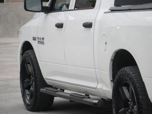 Used 2016 RAM 1500 Express AWD/4WD image 19