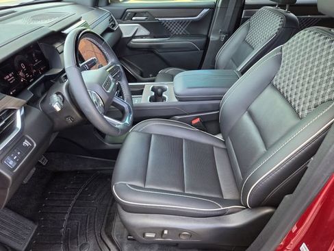 Used 2024 GMC Acadia Denali w/ Super Cruise Package FWD image 11