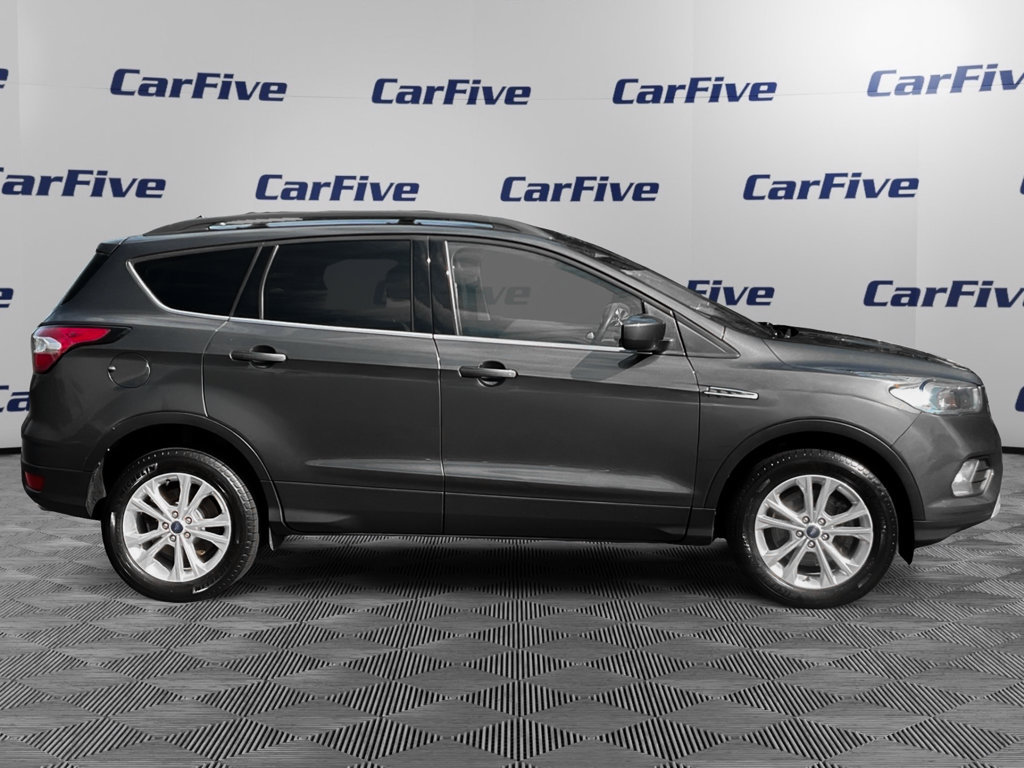Used 2018 Ford Escape SE w/ Ford Safe & Smart Package AWD/4WD image 7