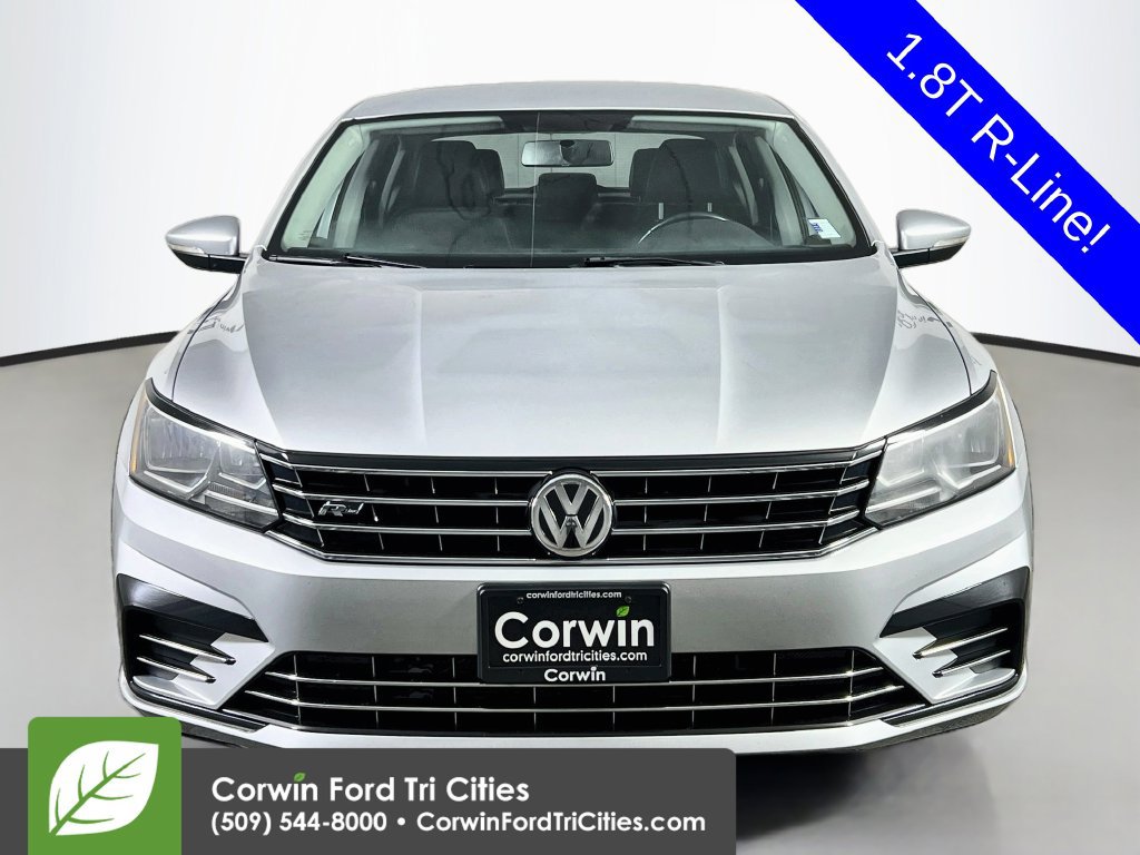 Used 2017 Volkswagen Passat 1.8T R-Line FWD image 3