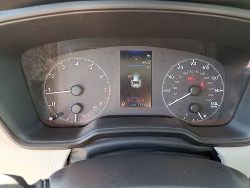 Certified 2025 Toyota Corolla Cross L image 19