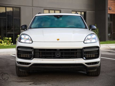 Used 2021 Porsche Cayenne Turbo AWD/4WD image 22