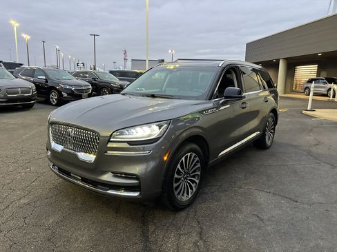 Certified 2023 Lincoln Aviator Reserve w/ Elements Package Plus image 3